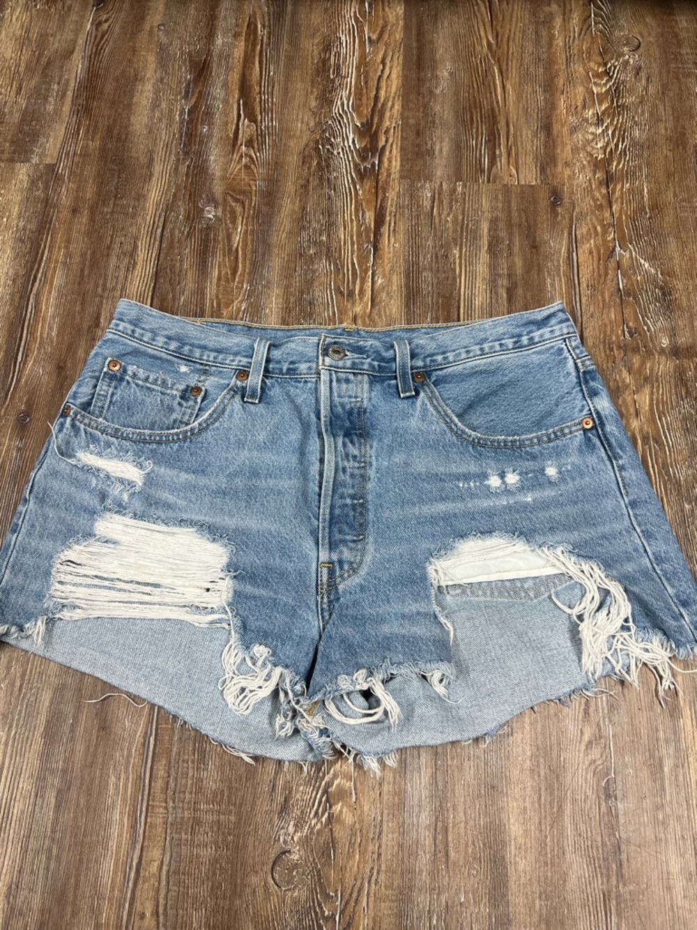 Levi's blue denim shorts Size 32"